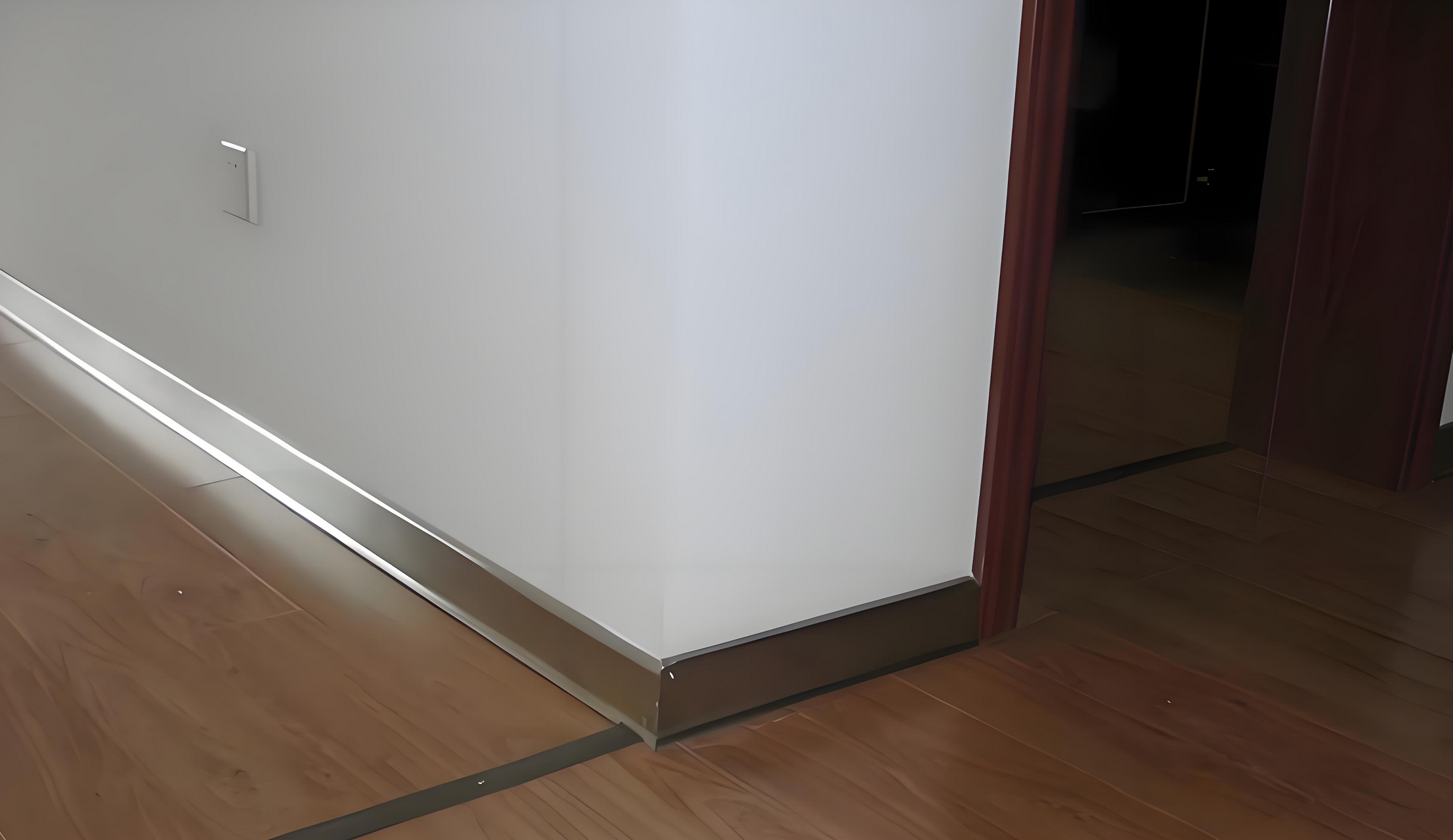 Skirting board